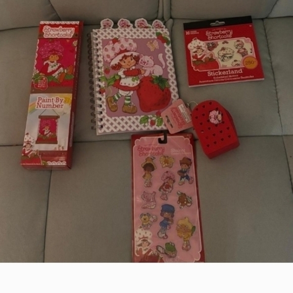 Strawberry Shortcake Other - 5 Piece Bundle Set | Strawberry Shortcake